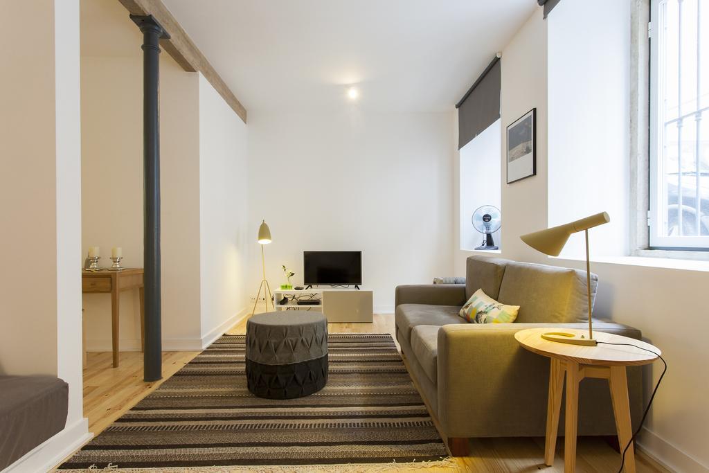 Joivy Cosy 1-Bed Flat With Workspace In Santa Catarina, Moments From Luis De Camoes Sq Lisbon Room photo